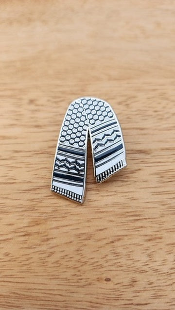 Keffiyeh pin